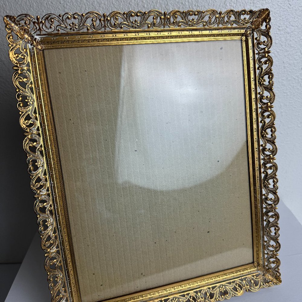 Vintage 9.25"  x 11.25" Gold Filigree Ornate Metal Picture Frame w/Glass